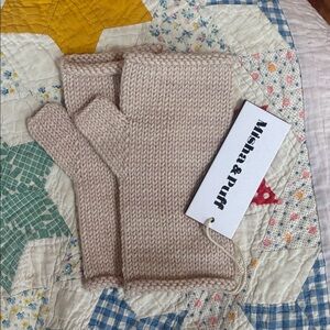 Misha & Puff Dune Handwarmers